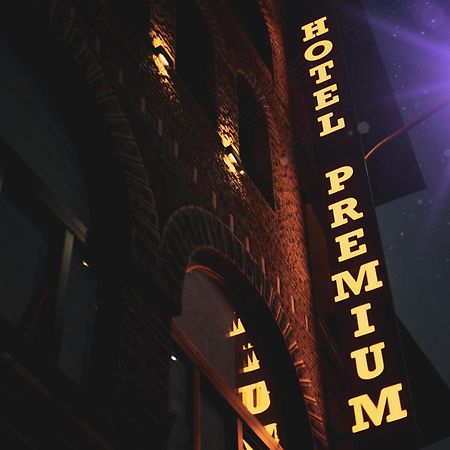 Hotel Premium Pristina Kültér fotó