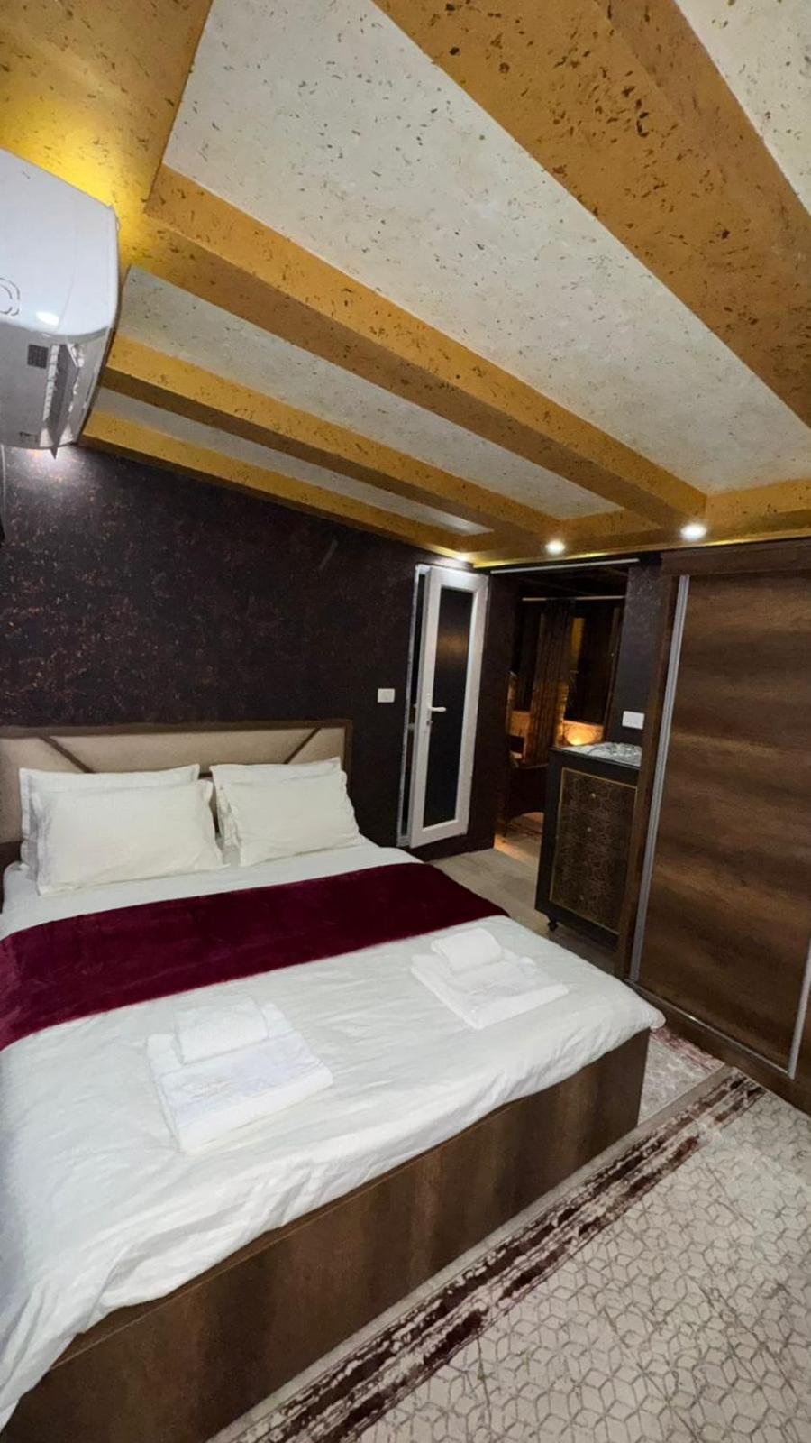 Hotel Premium Pristina Kültér fotó