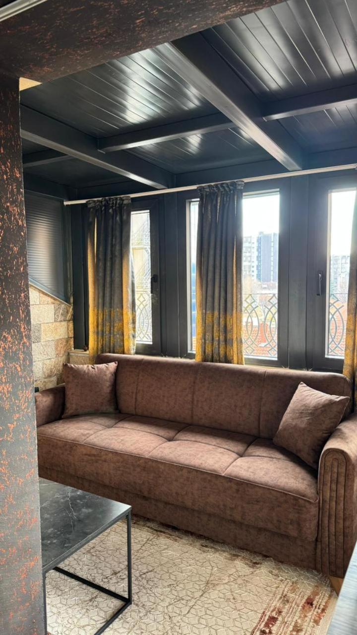 Hotel Premium Pristina Kültér fotó