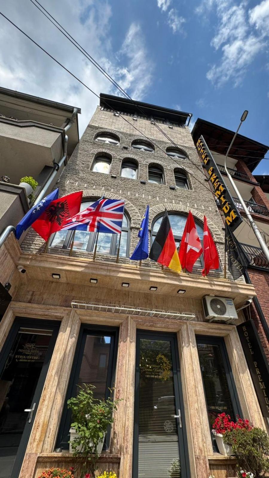 Hotel Premium Pristina Kültér fotó